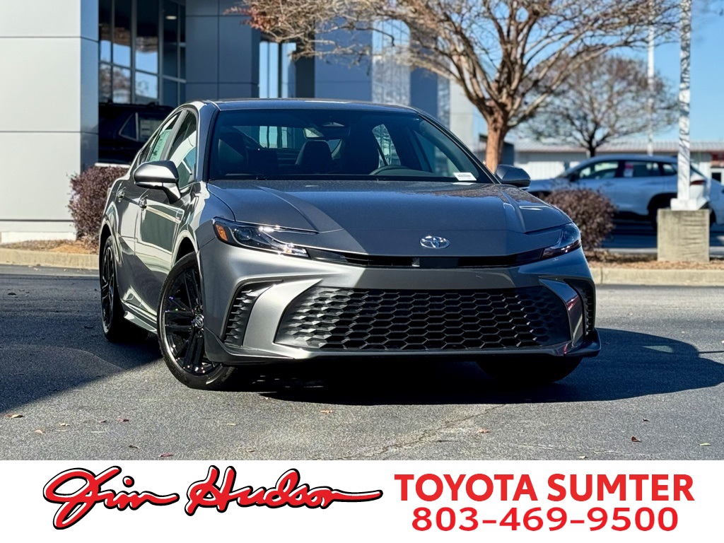 2026 Toyota Camry SE's photo