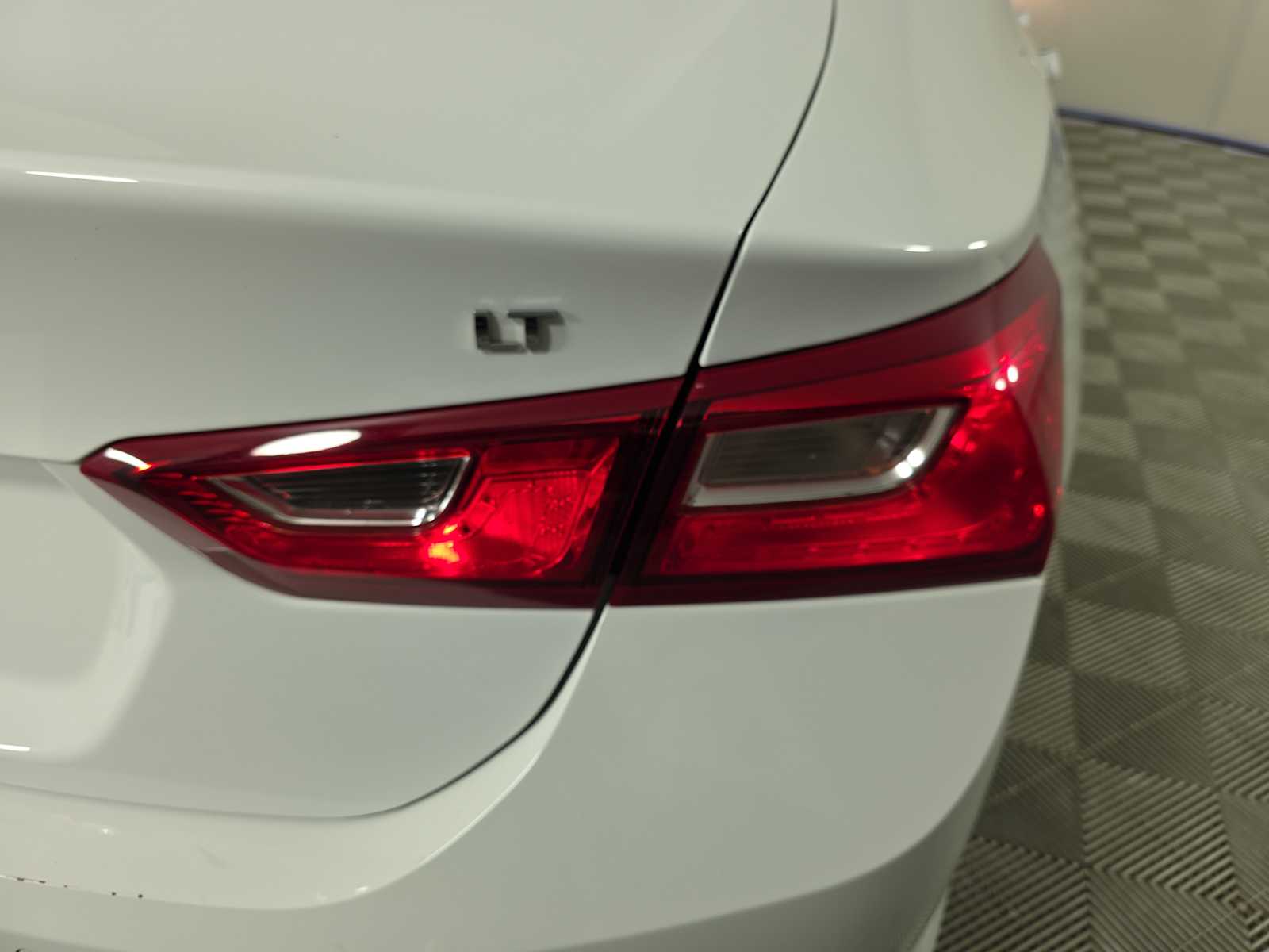 2024 Chevrolet Malibu 1LT photo 9