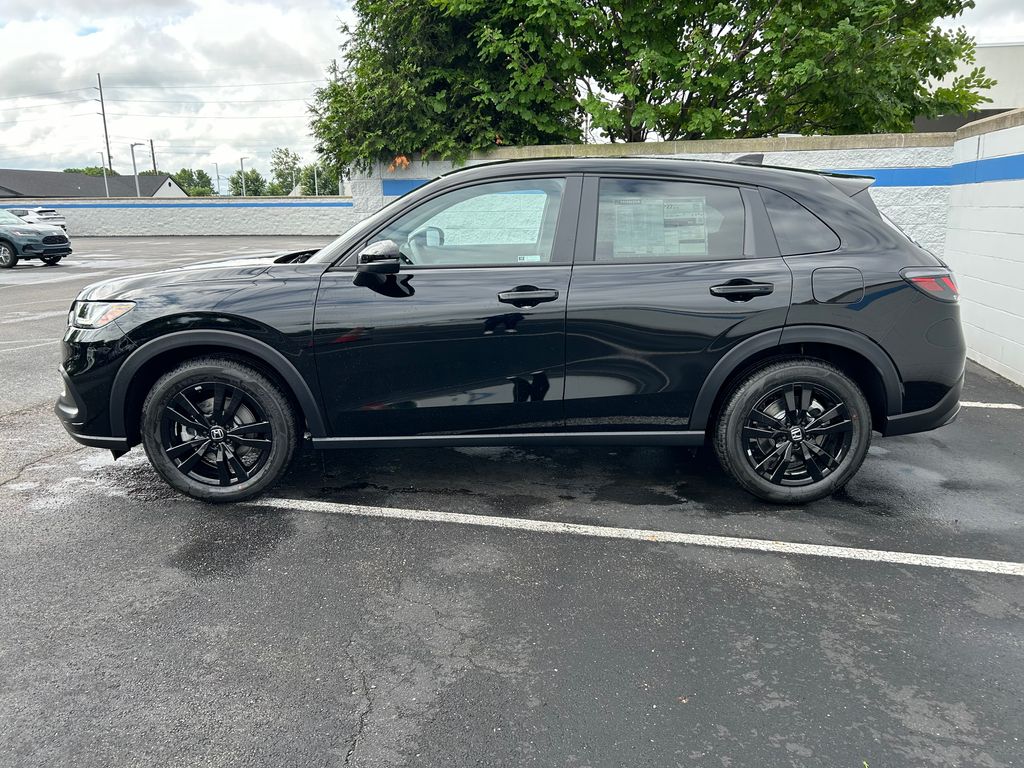 2026 Honda HR-V Sport photo 2
