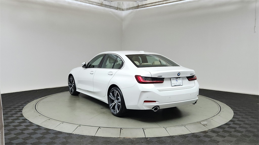 2024 Bmw 330i xDrive photo 3