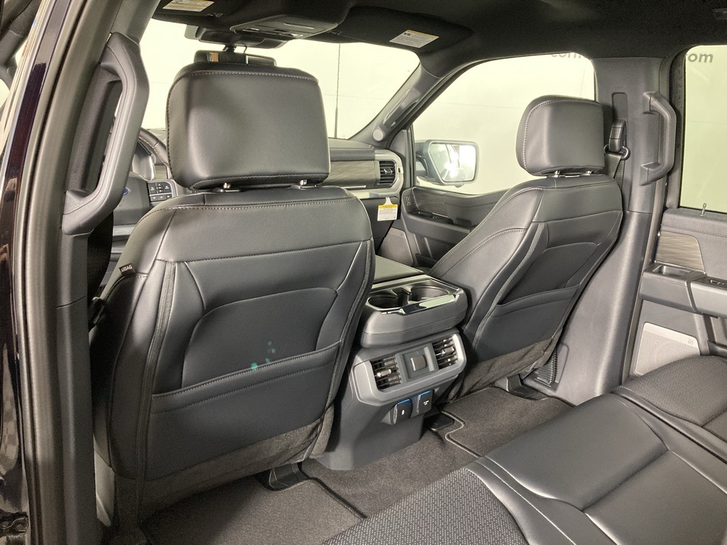 2025 Ford F-150 Lariat photo 13