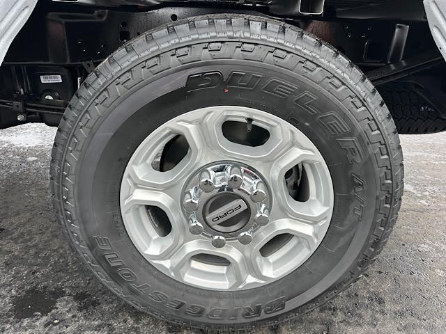 2025 Ford F-250 XLT photo 37