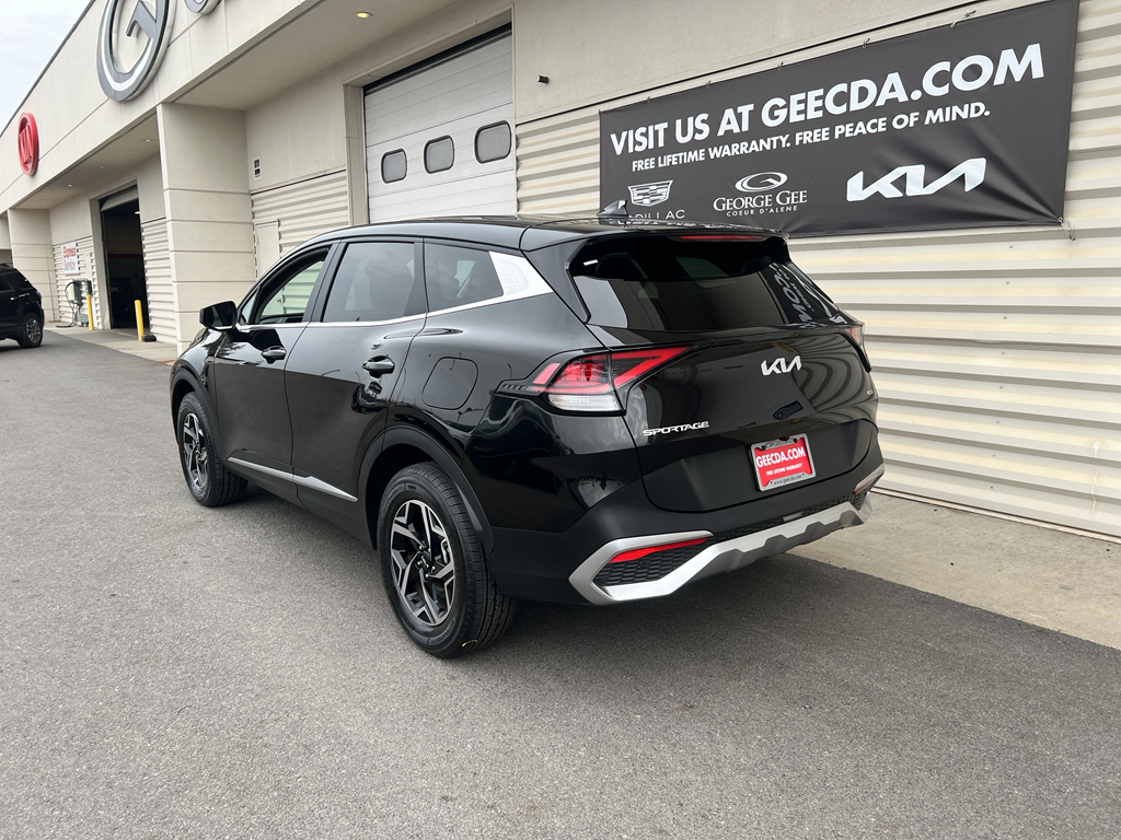 2024 Kia Sportage LX photo 5