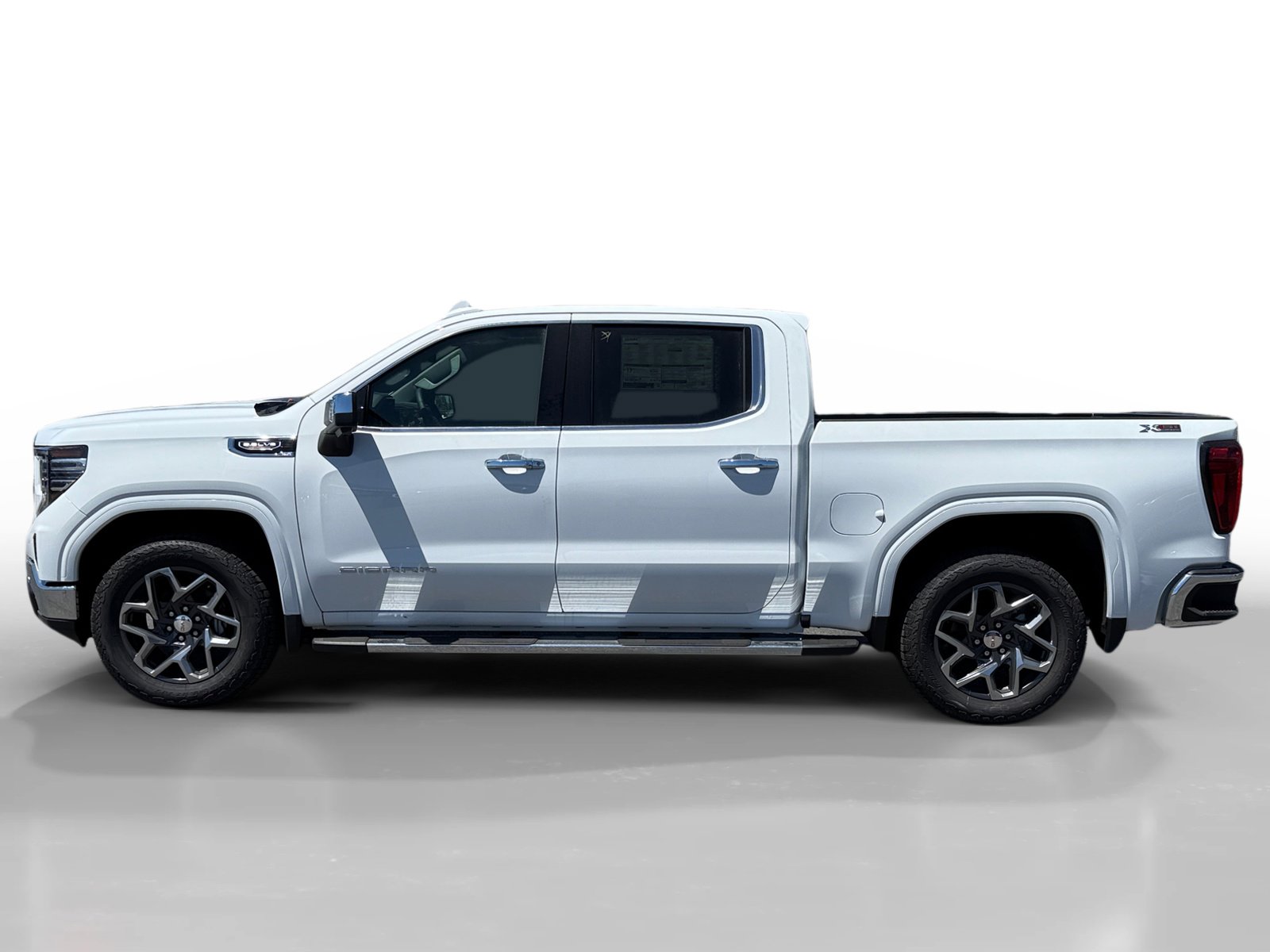 2025 Gmc Sierra SLT photo 2