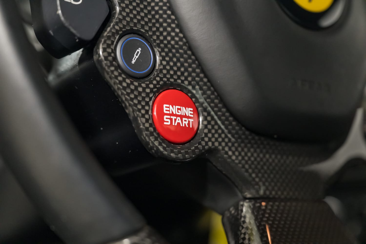 2015 Ferrari 458 Italia photo 32