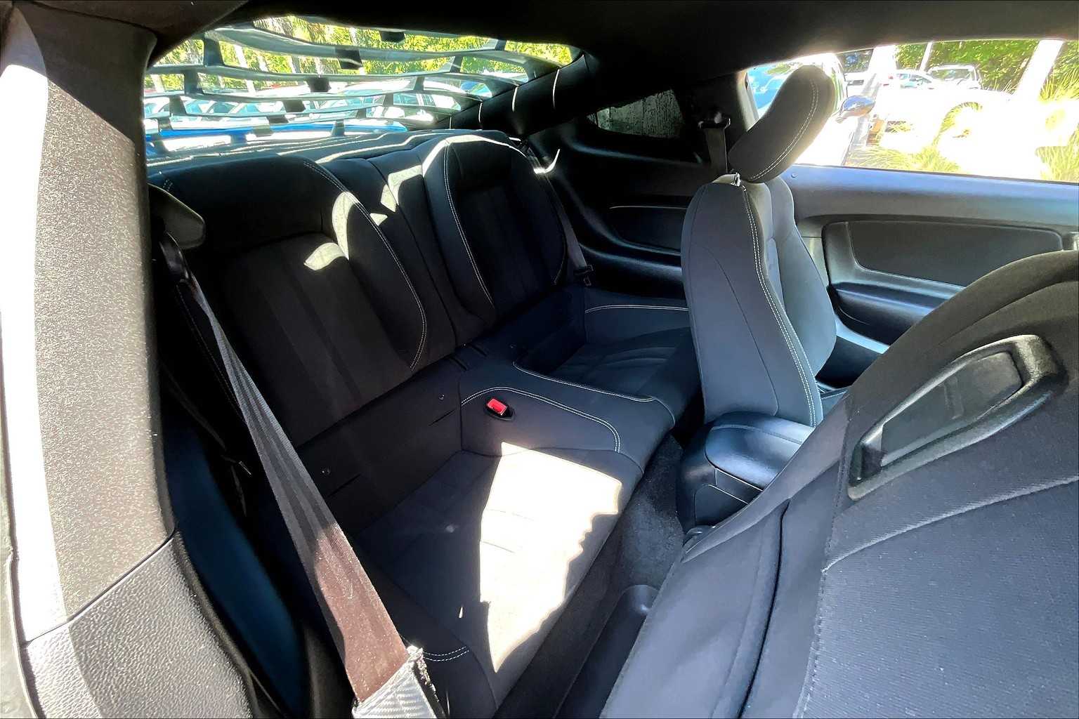 2018 Ford Mustang GT photo 17