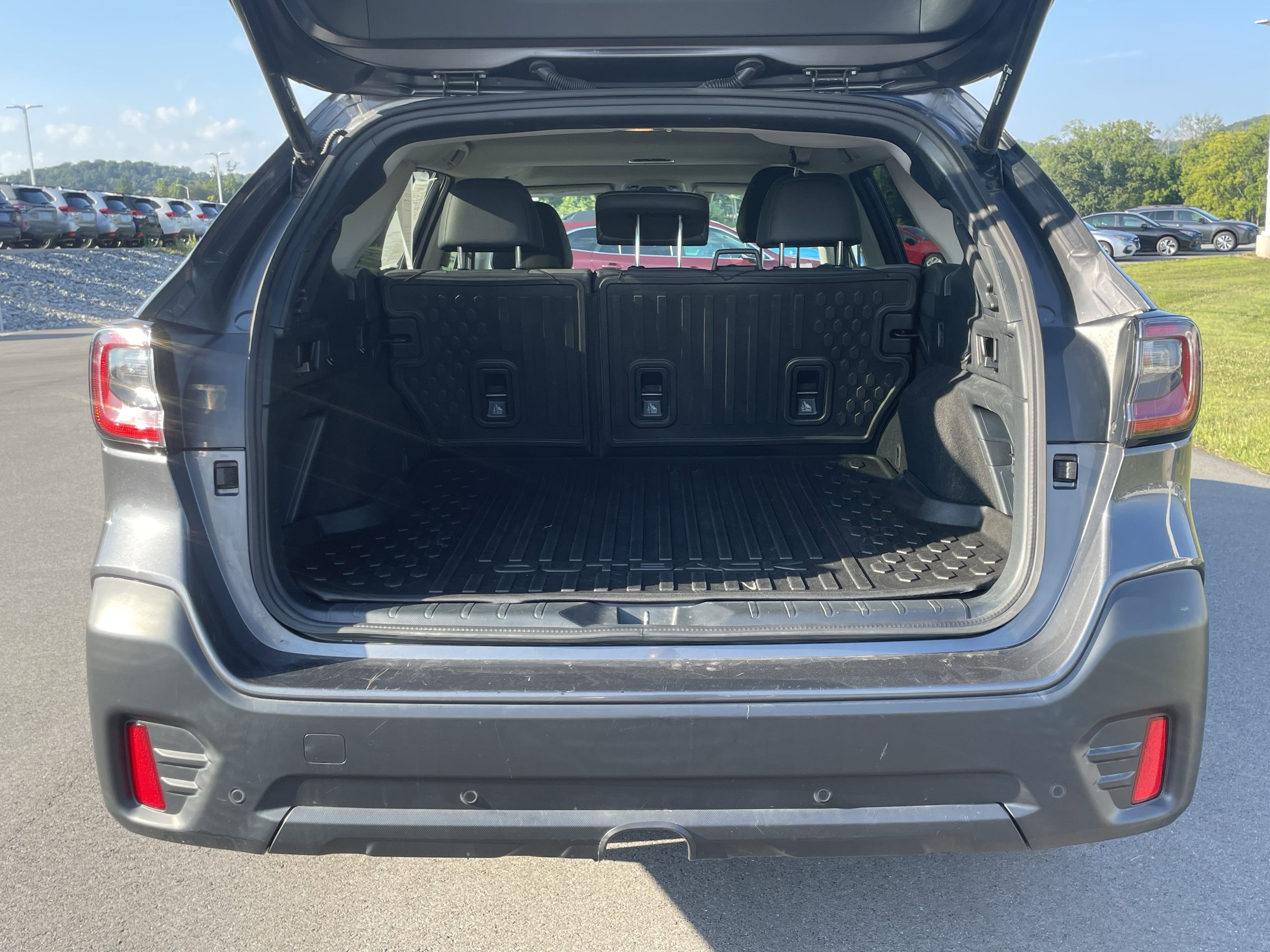 2022 Subaru Outback Onyx Edition XT photo 4