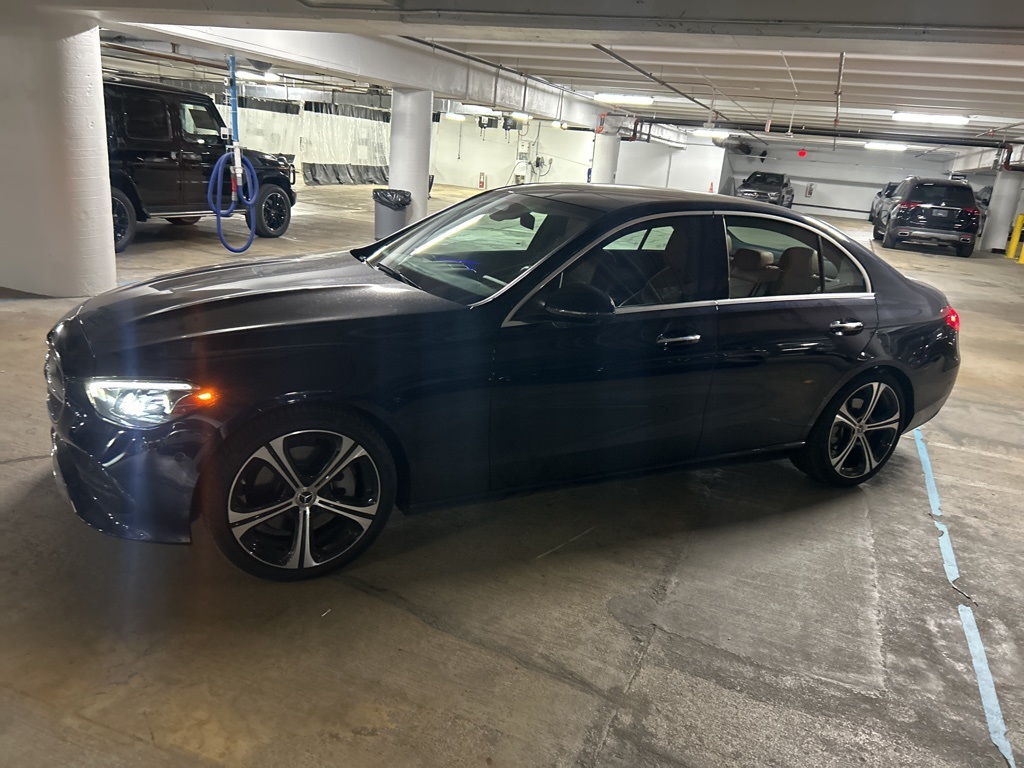 2022 Mercedes Benz C 300 photo 3