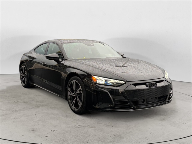 2022 Audi e-tron GT Premium Plus's photo