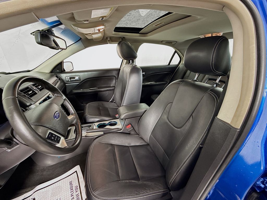 2012 Ford Fusion SEL photo 20