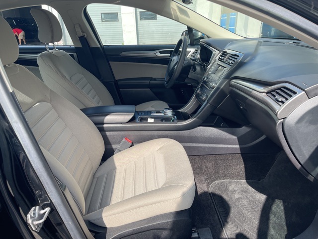 2018 Ford Fusion Hybrid S photo 16