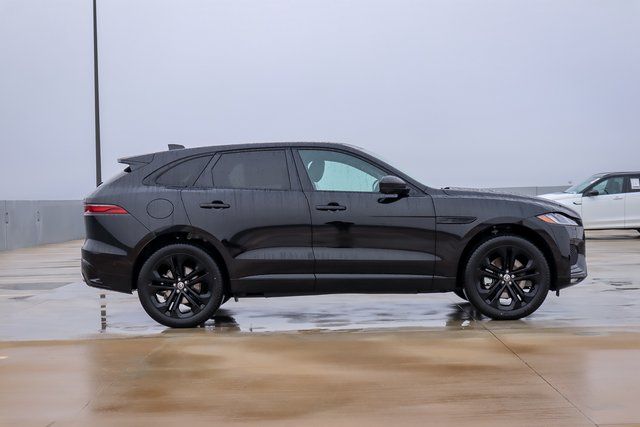 2025 Jaguar F-PACE P400 R-Dynamic S photo 4