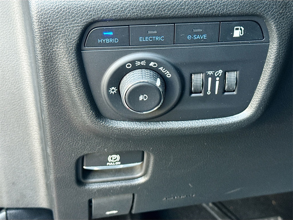 2023 Jeep Cherokee Base photo 7