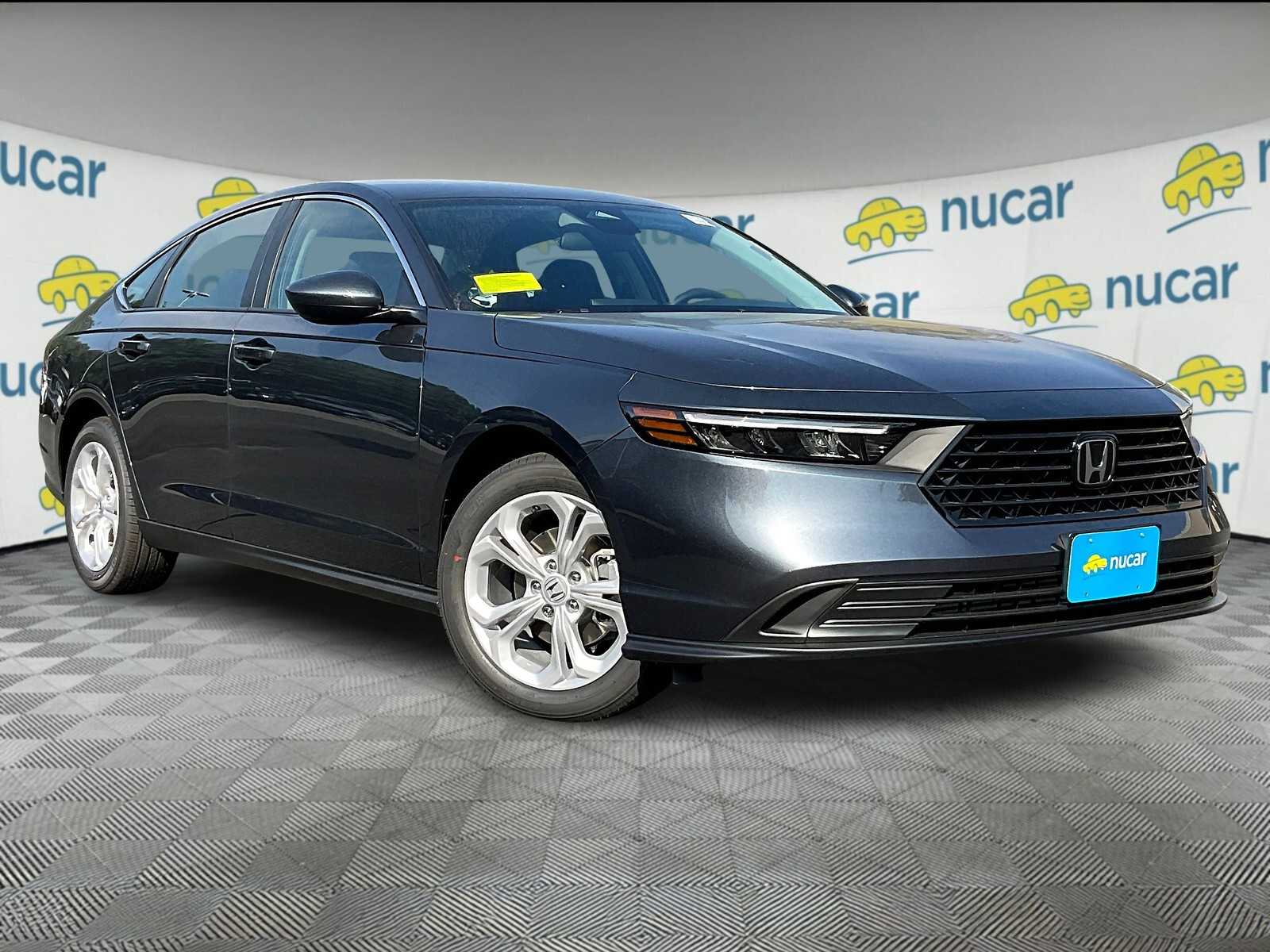 2025 Honda Accord LX's photo