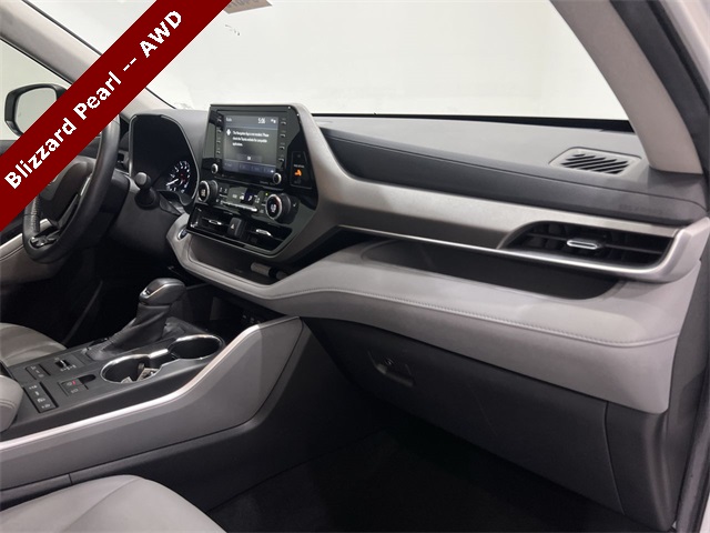 2020 Toyota Highlander XLE photo 24