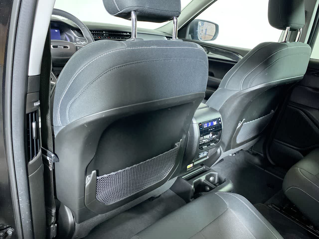 2023 Jeep Grand Cherokee Laredo photo 27