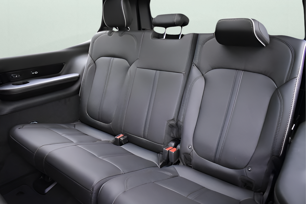 2025 Jeep Grand Wagoneer II photo 22