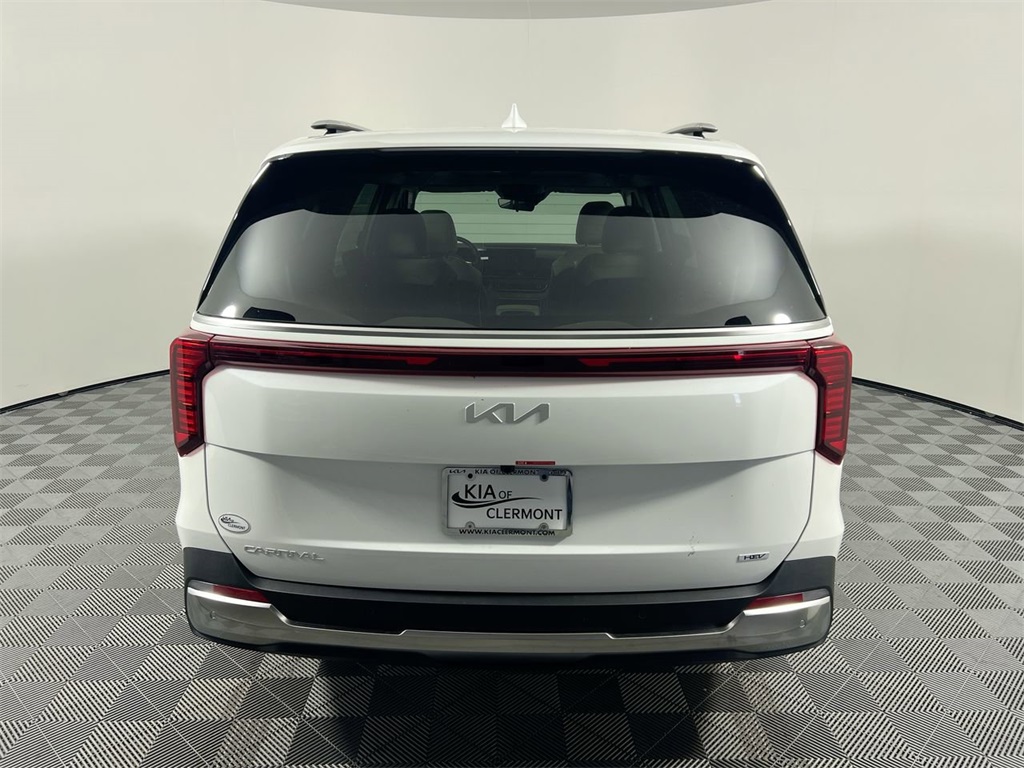 2026 Kia Carnival SX photo 3