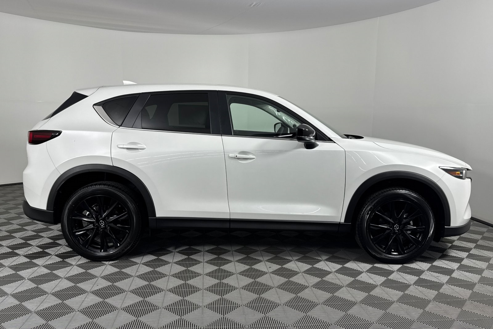 2025 Mazda CX-5 2.5 S Carbon photo 2