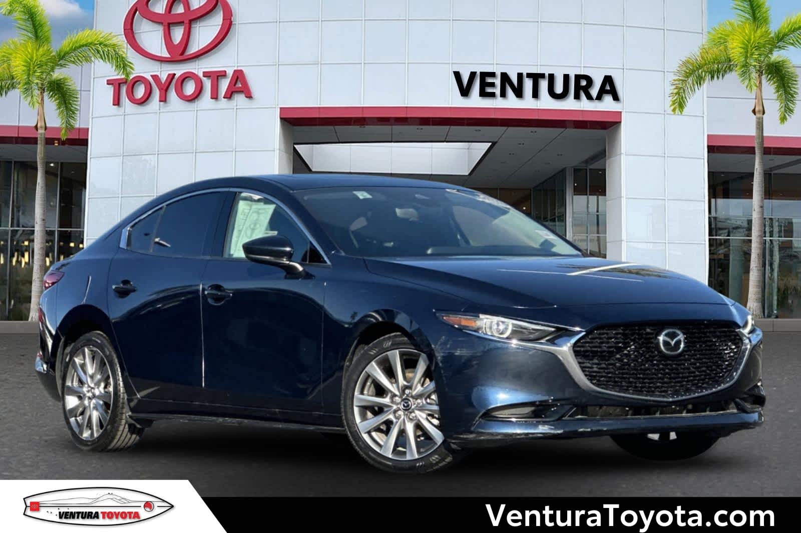 2022 Mazda Mazda3 Premium's photo