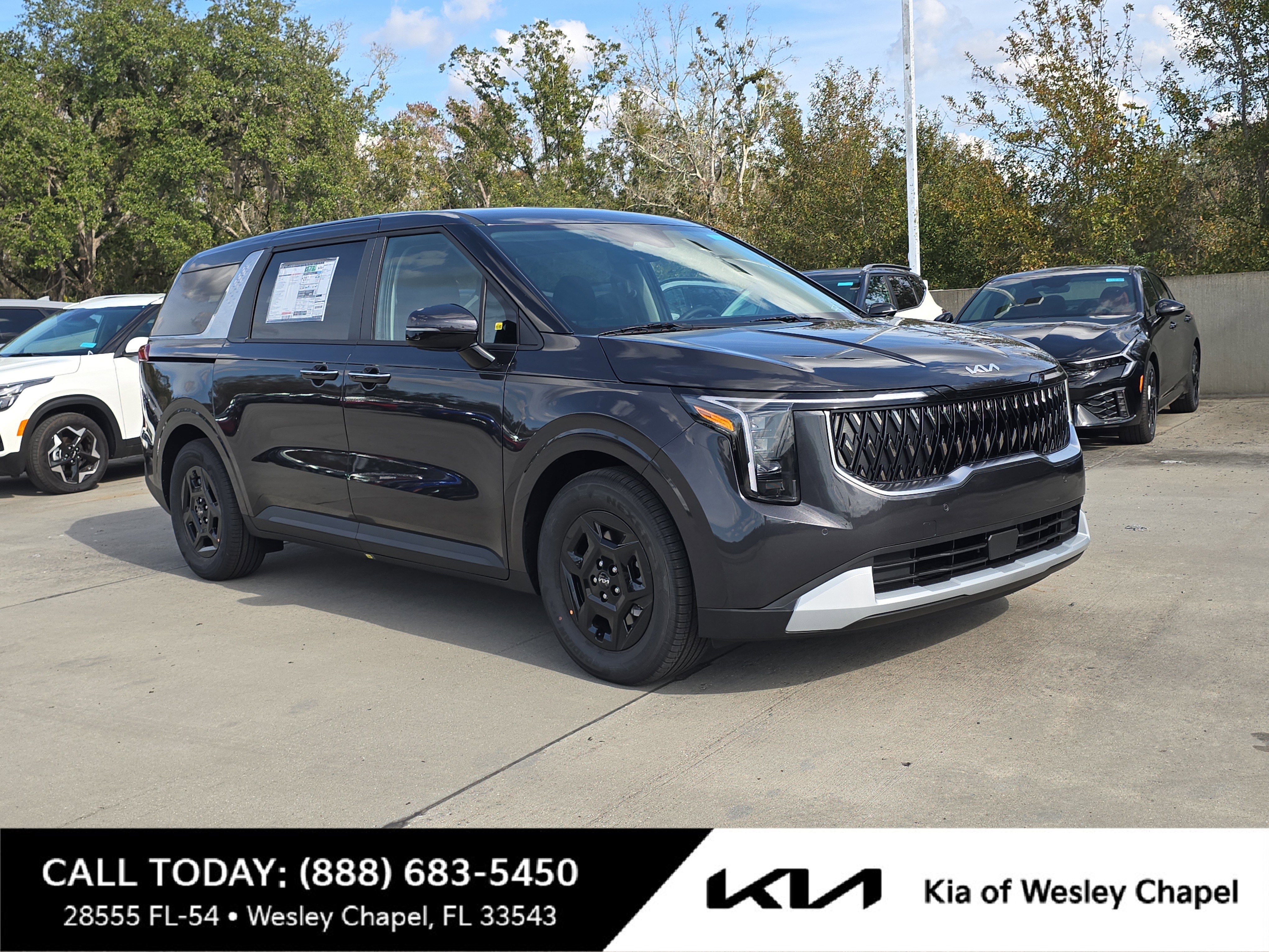 2026 Kia Carnival LXS's photo