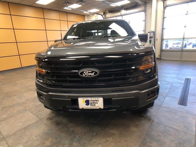 2025 Ford F-150 XLT photo 3