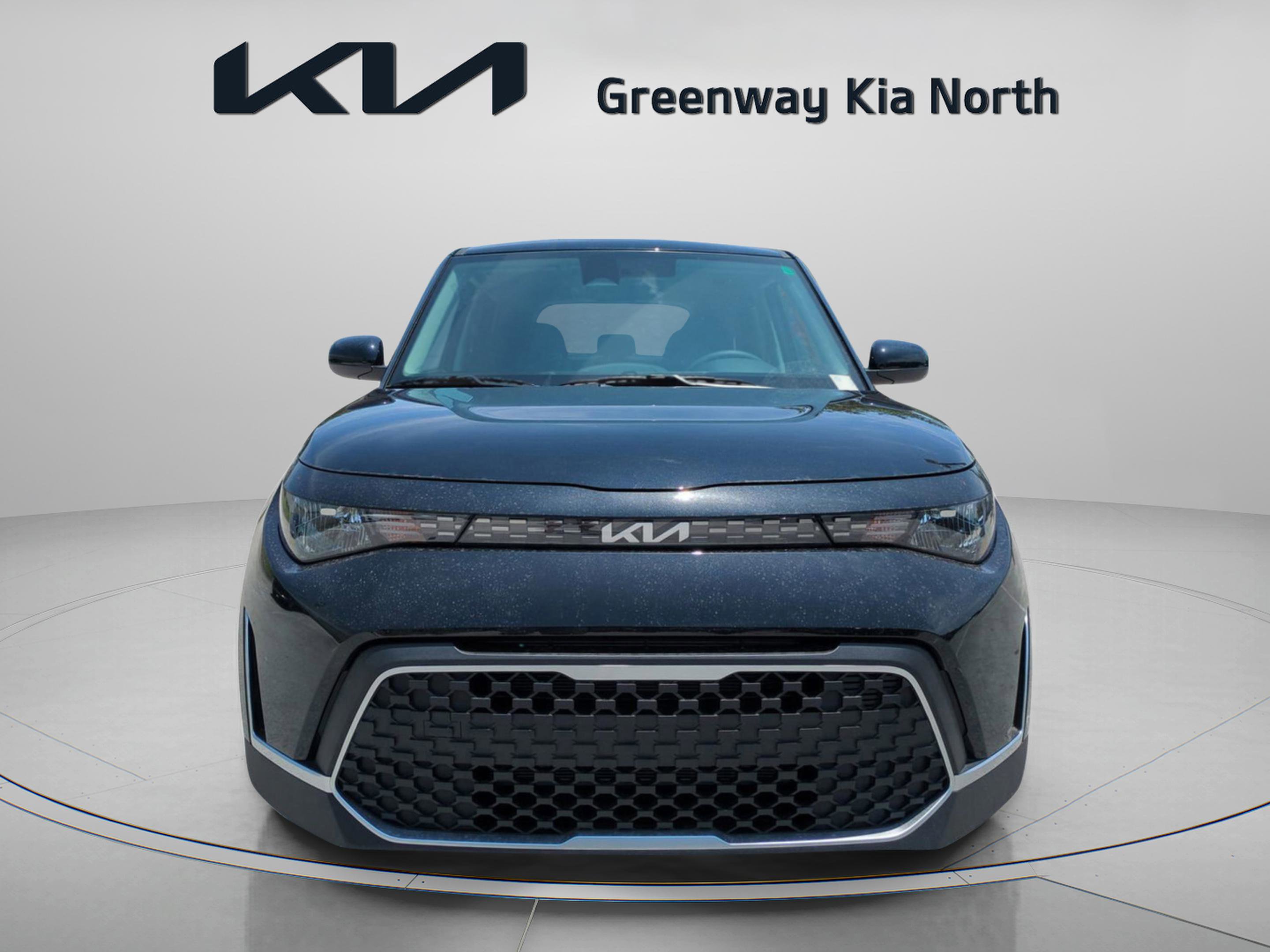 2025 Kia Soul LX photo 2