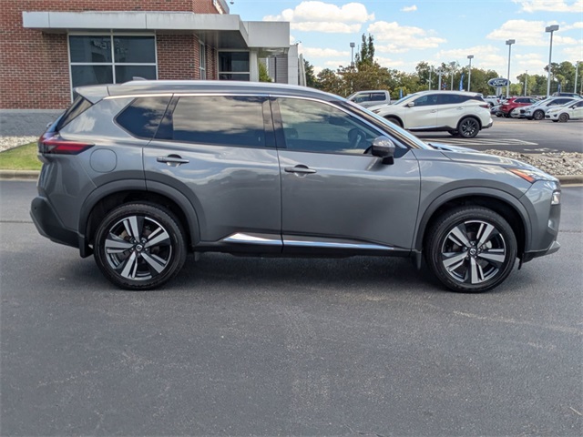 2021 Nissan Rogue SL photo 2