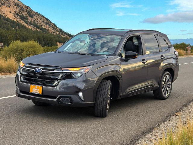 2025 Subaru Forester Touring photo 3