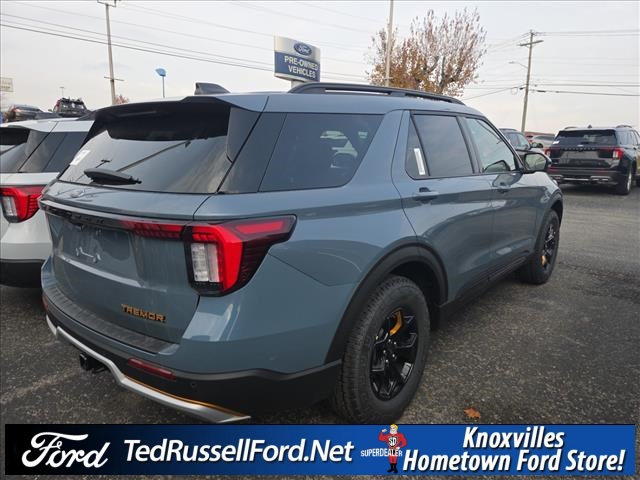 2026 Ford Explorer photo 3