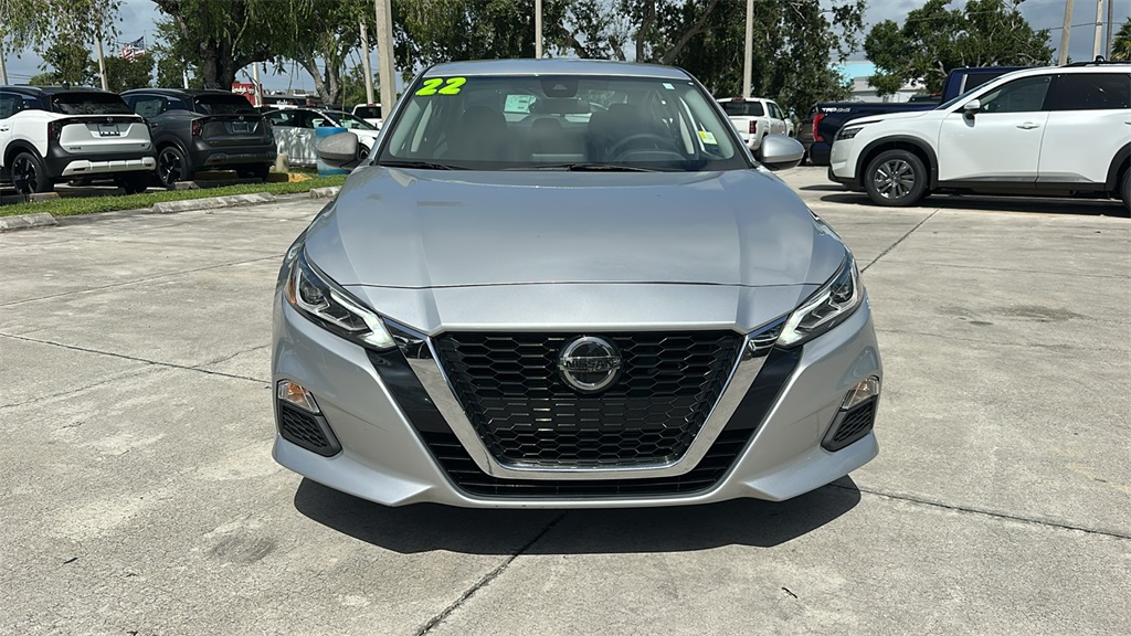 2022 Nissan Altima 2.5 SV photo 2