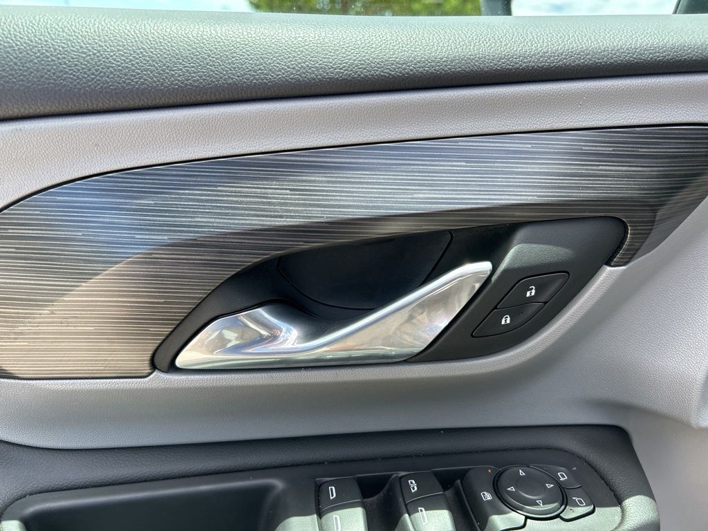 2024 Gmc Terrain SLE photo 11