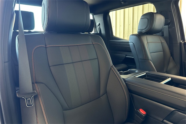2025 Toyota Tundra SR5 CrewMax photo 18