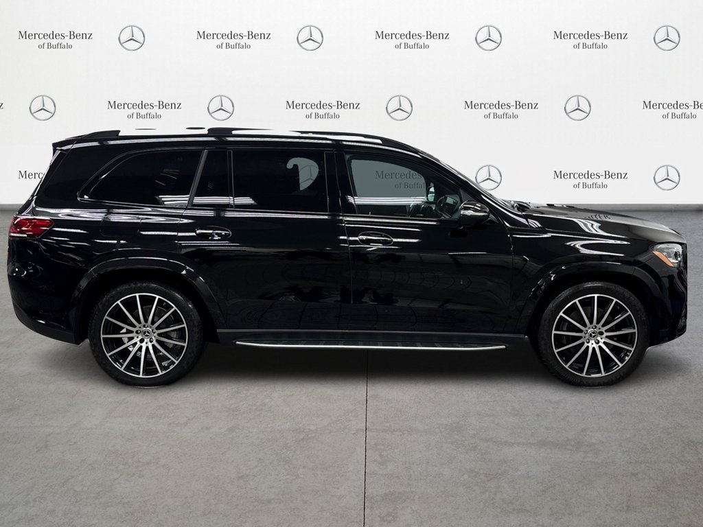 2022 Mercedes Benz GLS 450 4MATIC photo 3