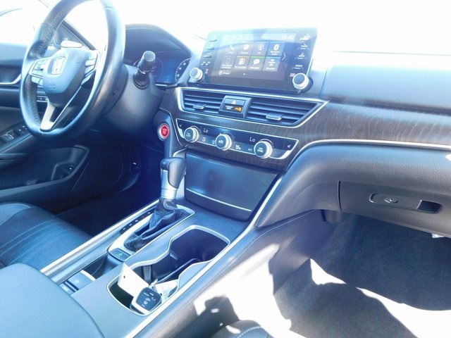 2019 Honda Accord EX-L photo 20