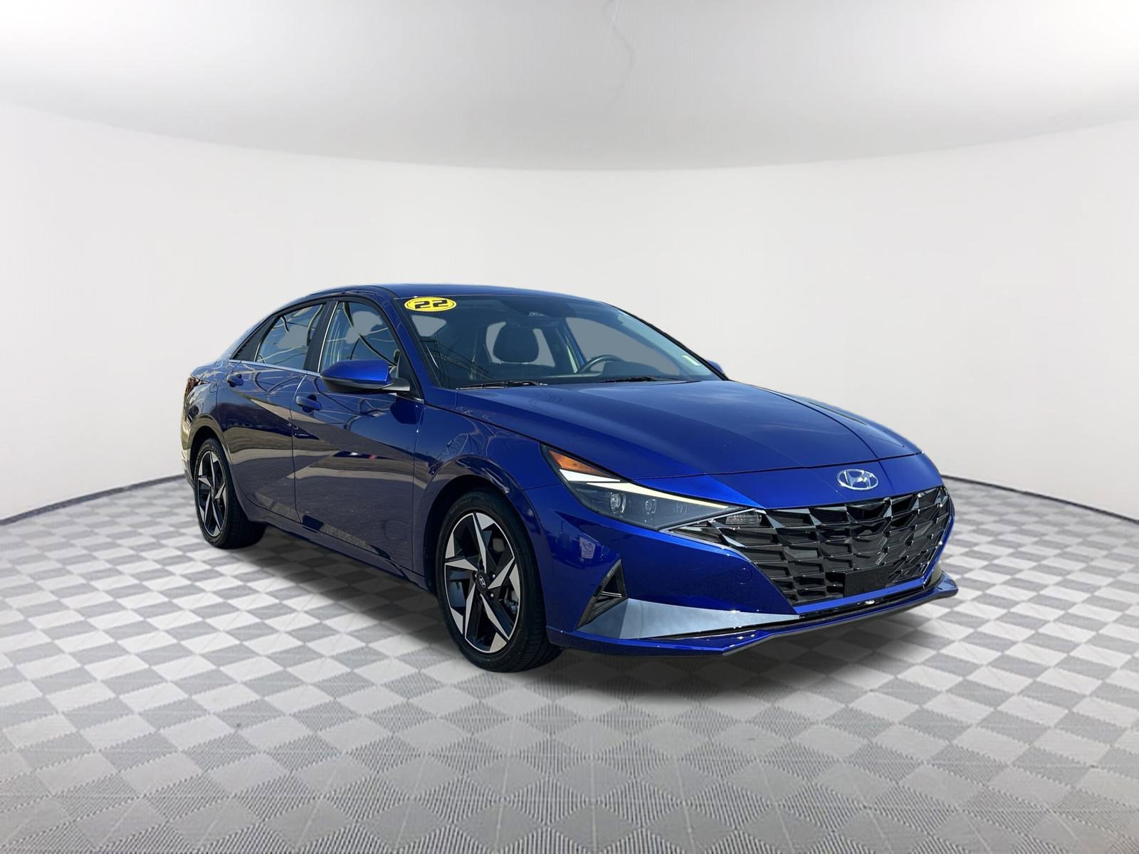 2022 Hyundai Elantra Limited photo 3