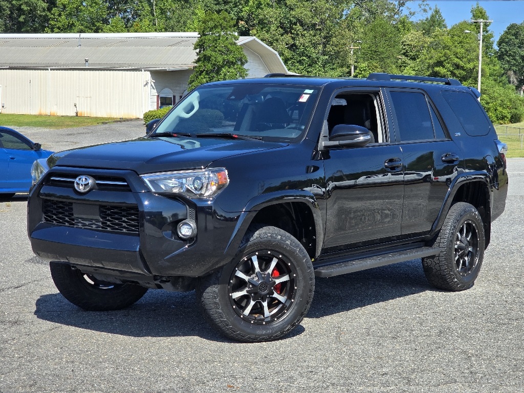 2021 Toyota 4Runner SR5 Premium photo 2