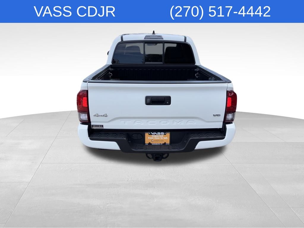 2022 Toyota Tacoma SR photo 8