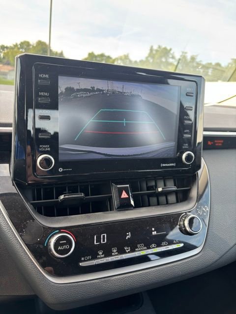 2022 Toyota Corolla LE photo 21