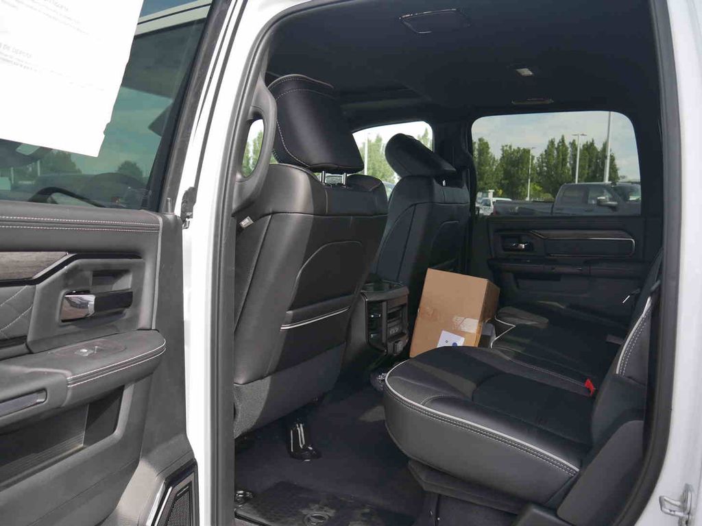 2026 Ram 3500 Limited photo 17