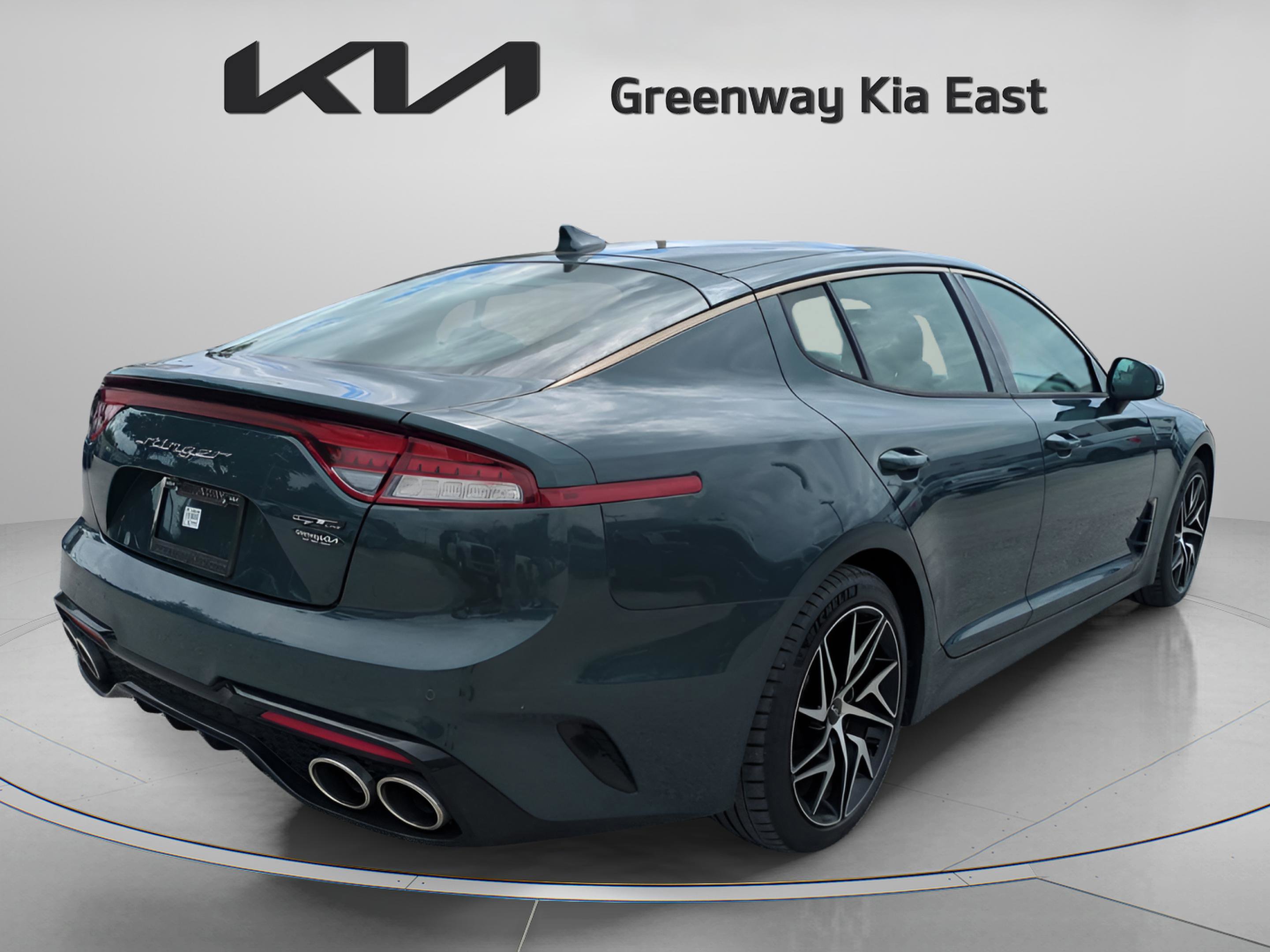 2022 Kia Stinger GT-Line photo 7