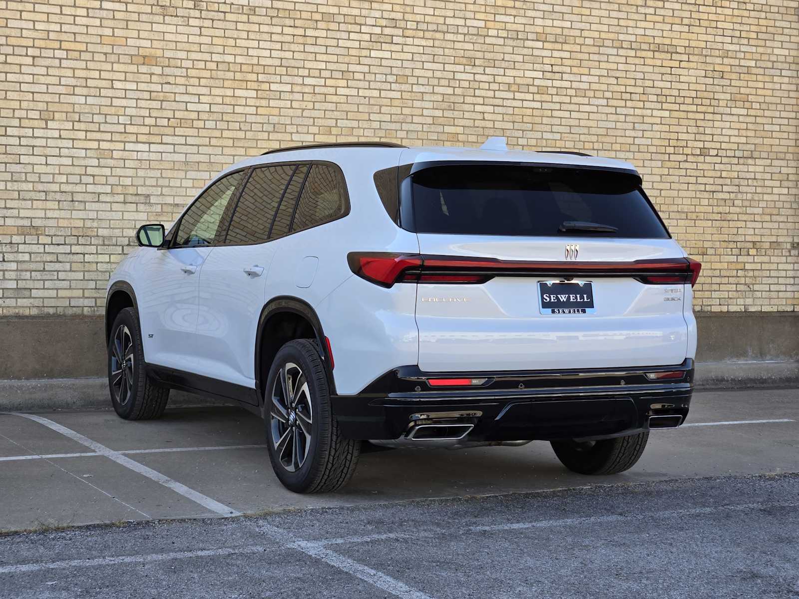 2026 Buick Enclave Sport Touring photo 2