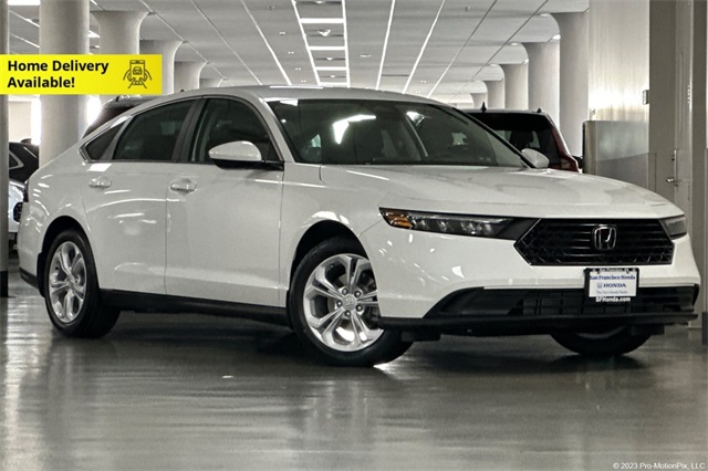 2025 Honda Accord LX's photo