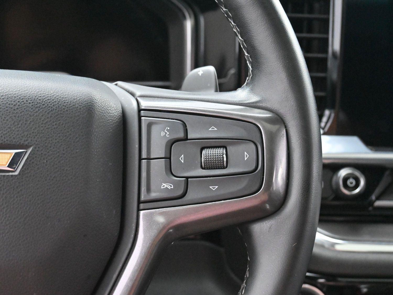 2023 Chevrolet Silverado 1500 High Country photo 17