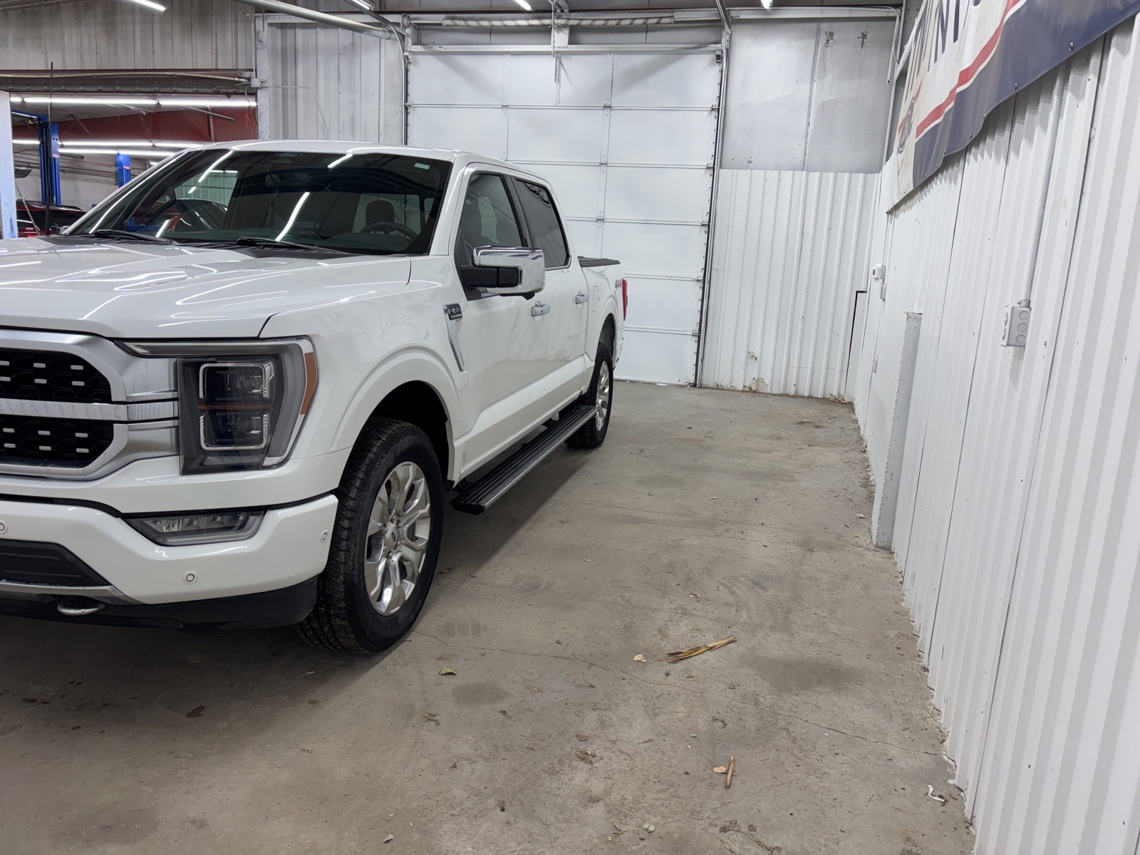 2022 Ford F-150 Platinum photo 4
