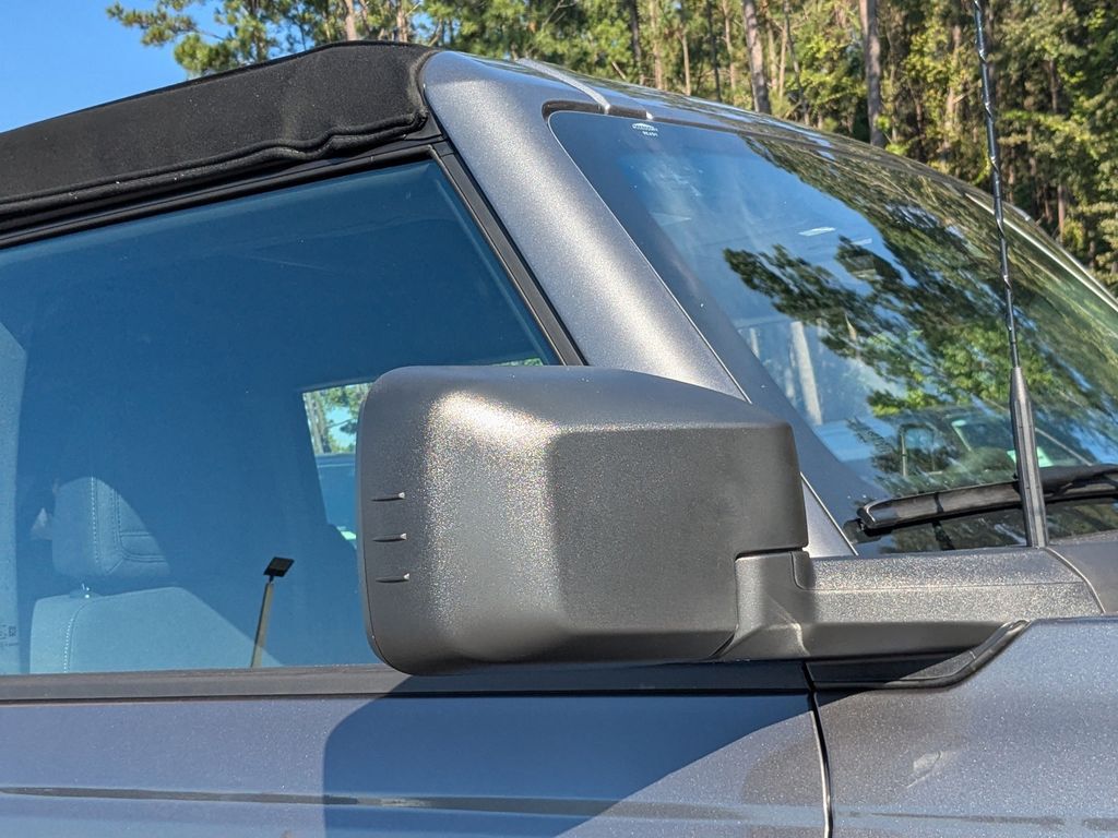 2025 Ford Bronco Base photo 12