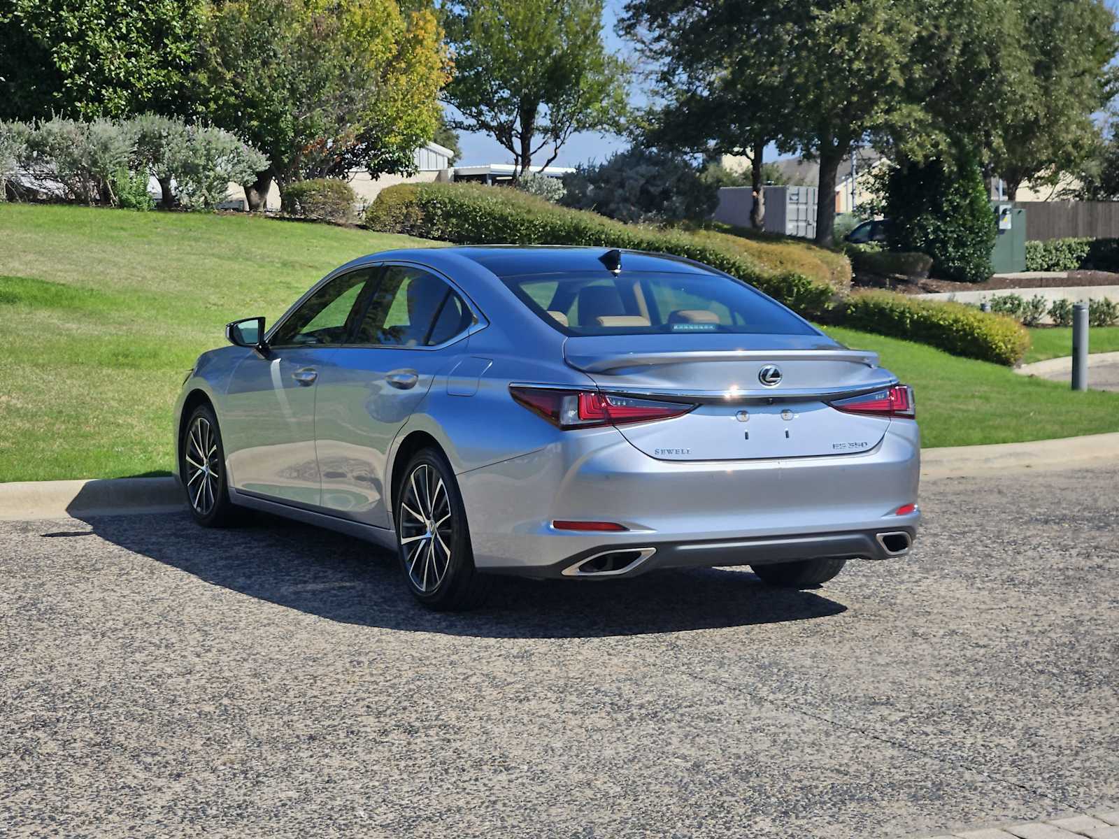 2023 Lexus ES Premium photo 3