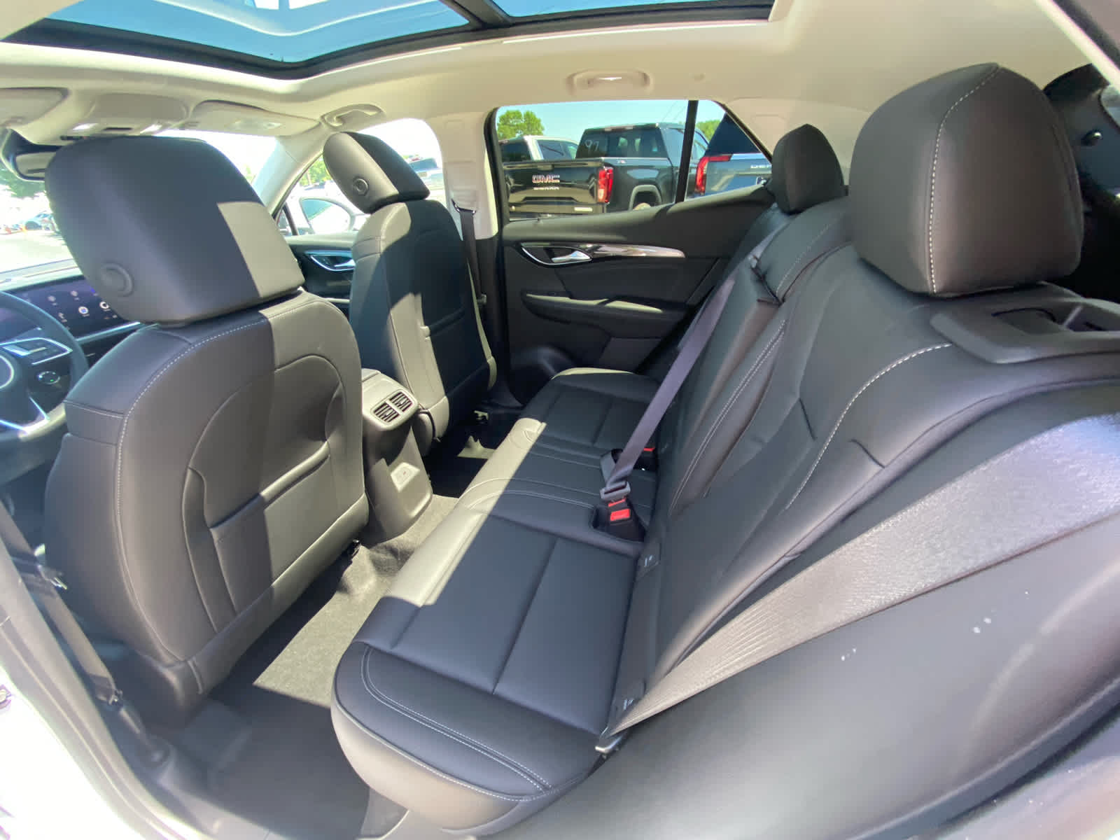 2025 Buick Envision Preferred photo 28