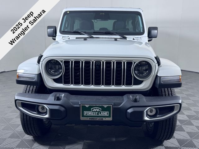 2025 Jeep Wrangler Sahara photo 3