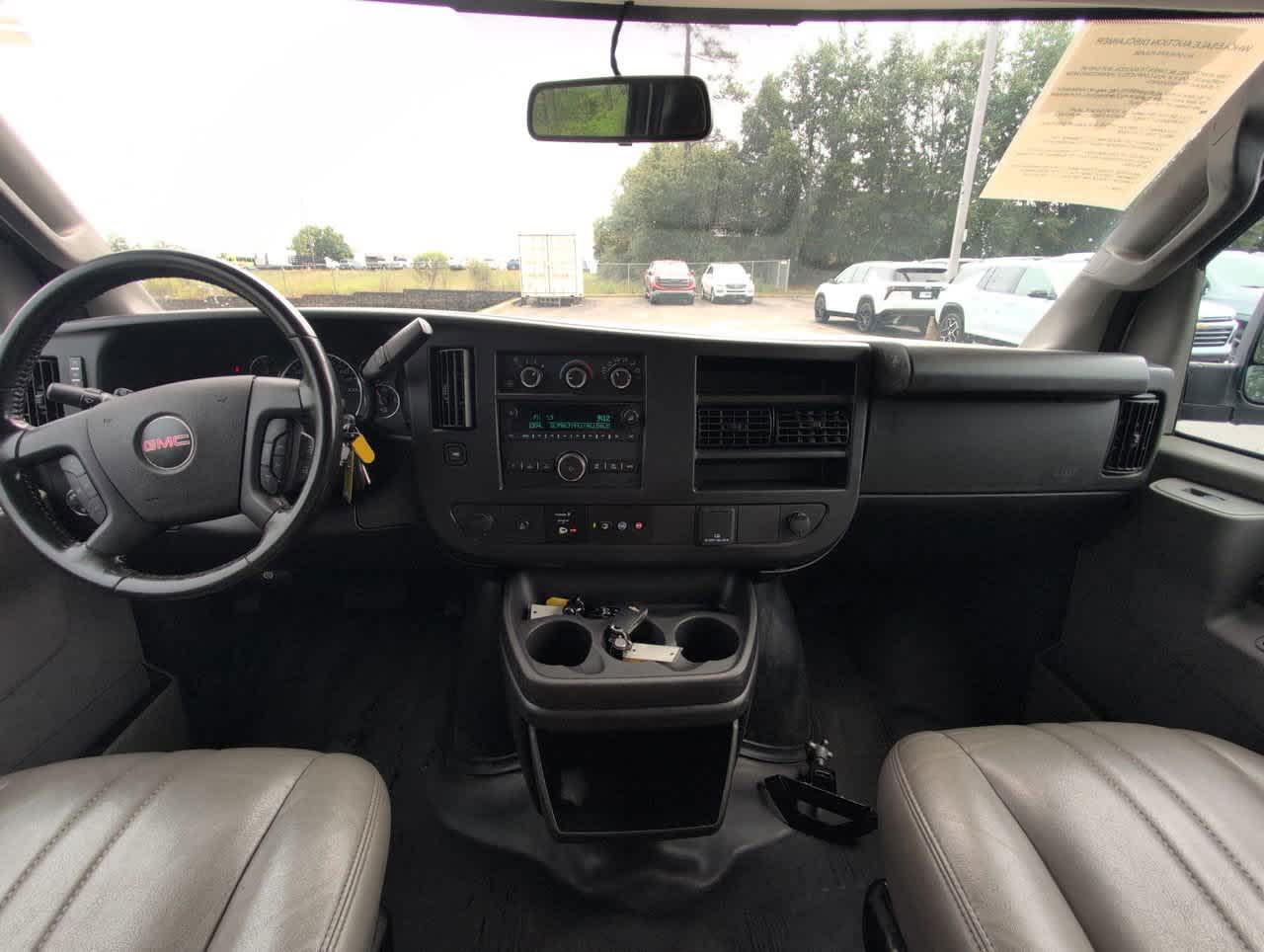 2023 Gmc Savana LS photo 2